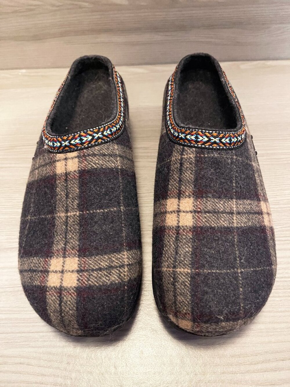 Therafit Plaid Wool Blend Clog Slippers Women's US 9.5-10 Comfort House Shoes